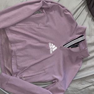 Only worn a few times, in great condition. Zippers on neck and pockets work